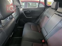 تۆیۆتا ڕاڤ 4